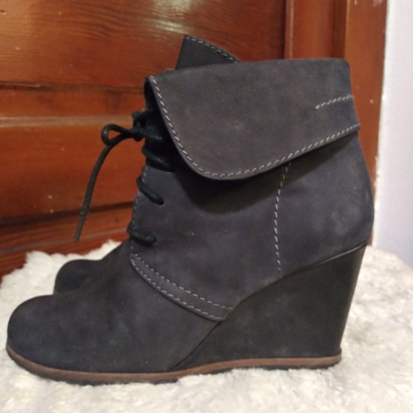 Super Comfortable Italian Leather Wedge Boot by Tesori Women Sz: 7 - Picture 4 of 8